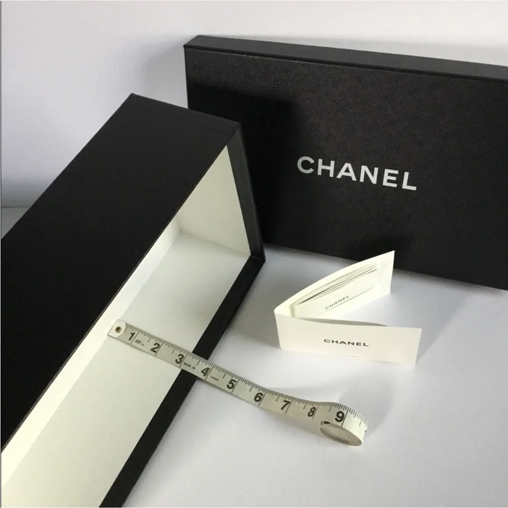 CHANEL BOX W/2 DUST BAGS SOME TISSUE NO LOGO BOOK-FINAL PRICE - Picture 10 of 14